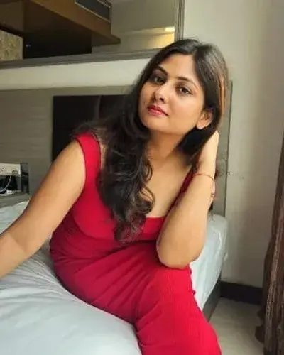 Escort Service In Hinganghat